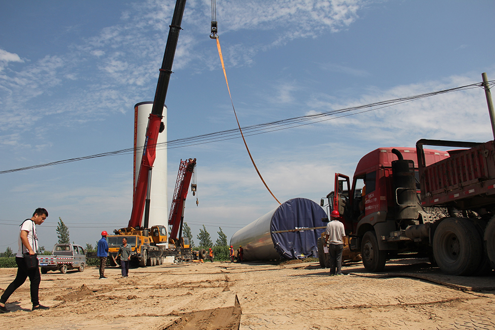 Our composite plastic construction road mats working on wind energy field