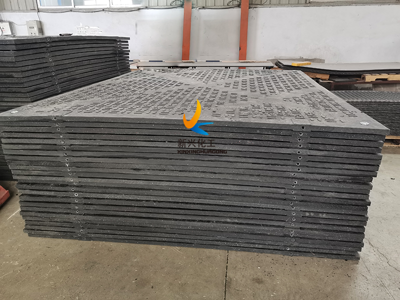 loading of ground protection mats in 3500*2000