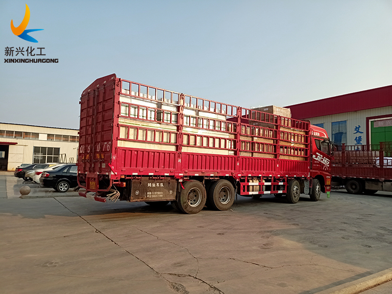 UHMWPE sheet loading for delivery