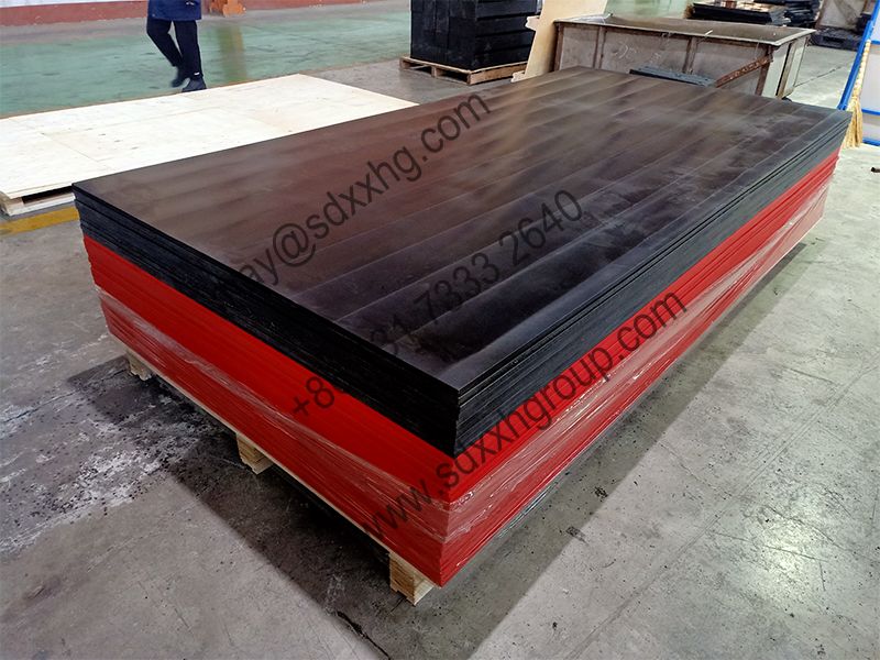 Non-adhesion wear resistant UHMWPE liner plate truck bed lining