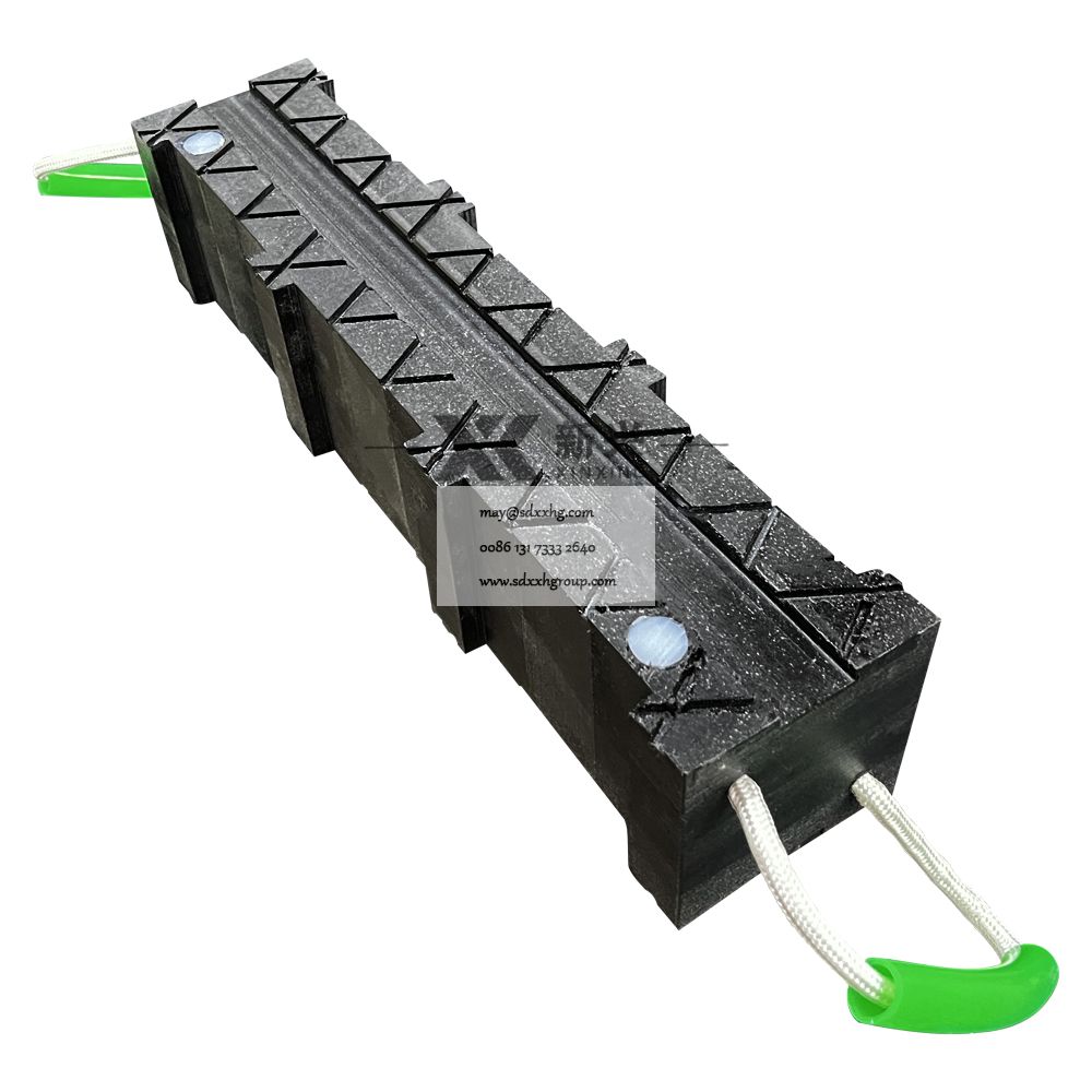 Super stacker Cribbing blocks with V-groove for round bar