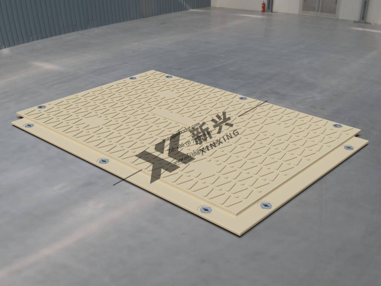 light duty pedestrian walkway road construction road mats